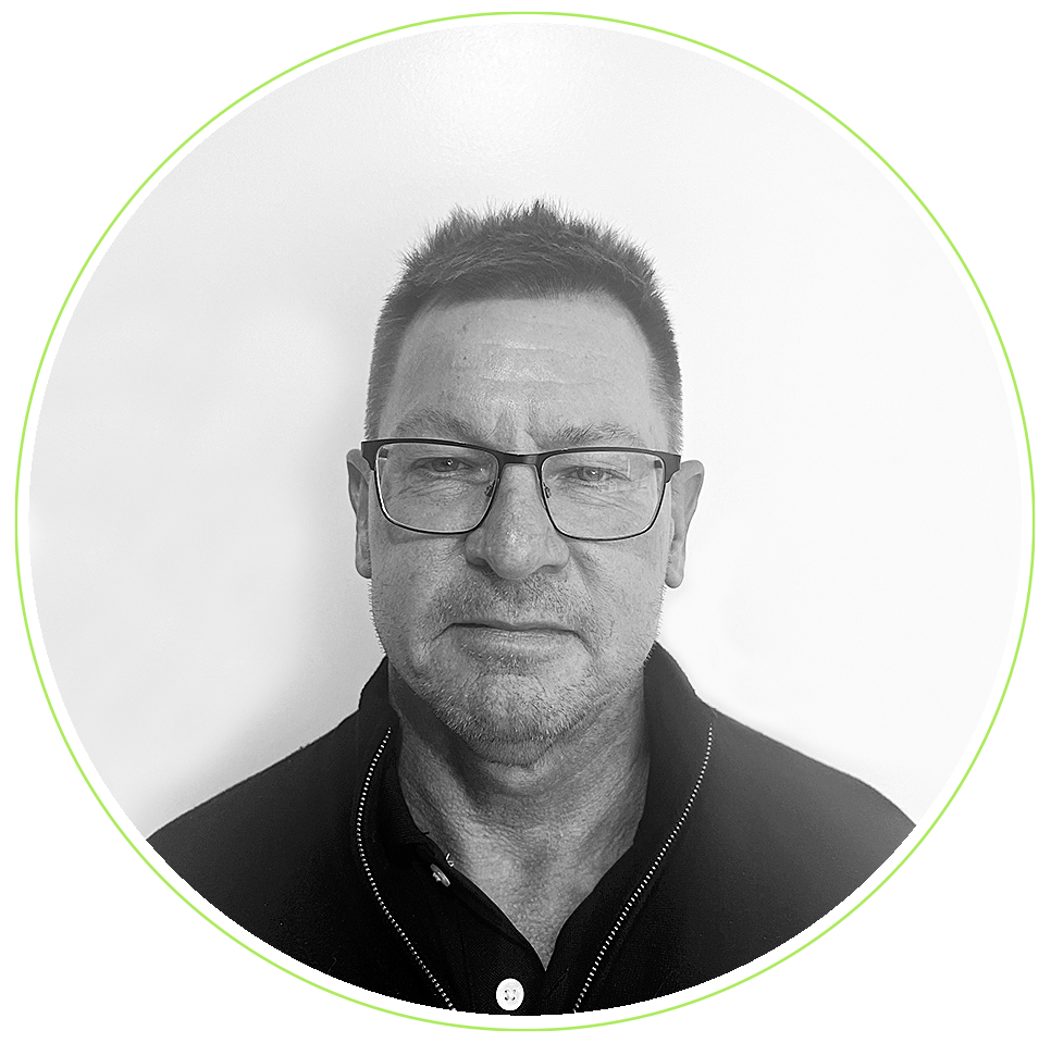 Chris Nelson, Master Fitter and Builder