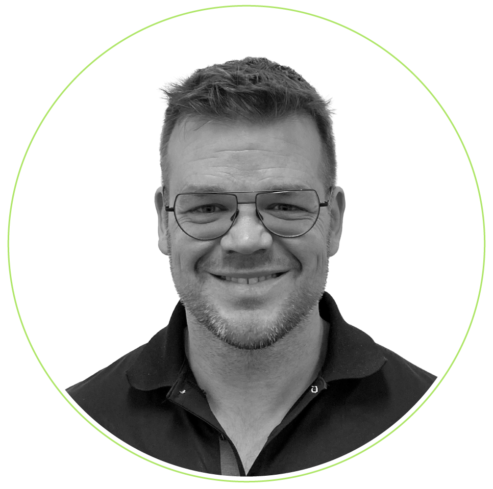 Mitch Schneider, Master Fitter and Builder 